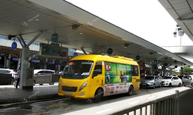 Quảng cáo xe bus sân bay