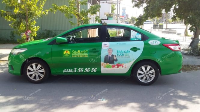 Quảng cáo trên xe taxi và lợi ích đối với doanh nghiệp