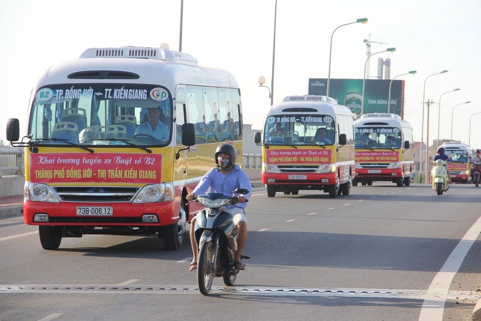 quảng cáo trên xe bus tại Quảng Bình