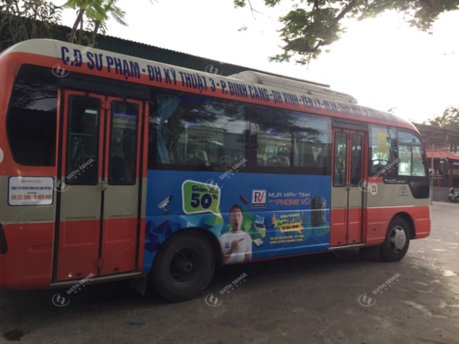 Phong Vũ quảng cáo trên xe bus tại TP Vinh ( Nghệ An ) và Hà Tĩnh