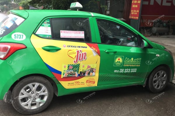 Quảng cáo trên xe taxi Mai Linh tại Hà Nội - Mì cay Hàn Quốc Jin