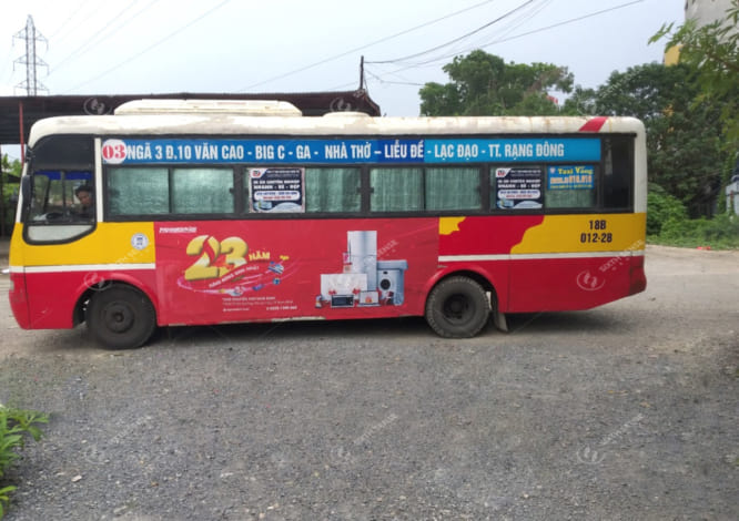 Điện máy Nguyễn Kim quảng cáo trên xe bus toàn quốc