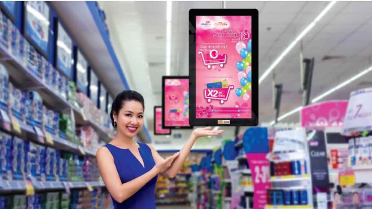 Poster Frame Tại Trung Tâm Thương Mại Và Siêu Thị