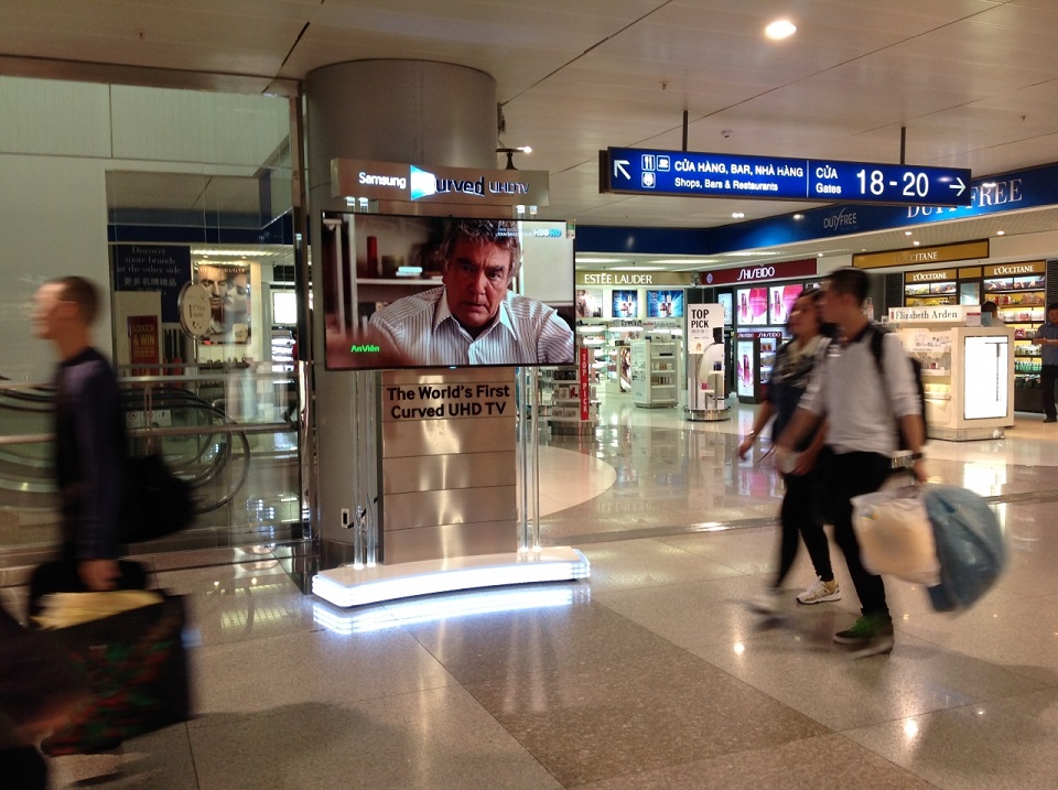 quảng cáo lcd tại sân bay