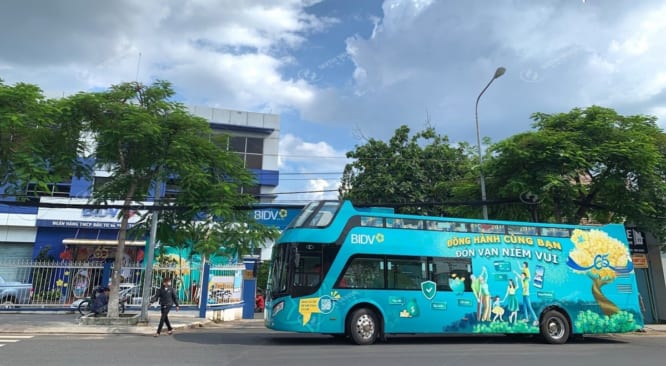 Roadshow activation ấn tượng về “Chuyến xe khúc khích” của BIDV