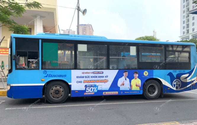 Medlatec quảng cáo xe bus Hà Nội về dịch vụ khám sức khỏe doanh nghiệp