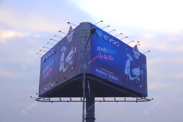 Billboard quảng cáo 3D ấn tượng cho Xe máy điện EVGO