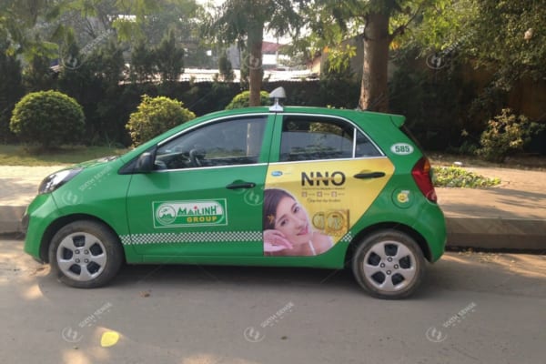 quảng cáo taxi ở hòa bình