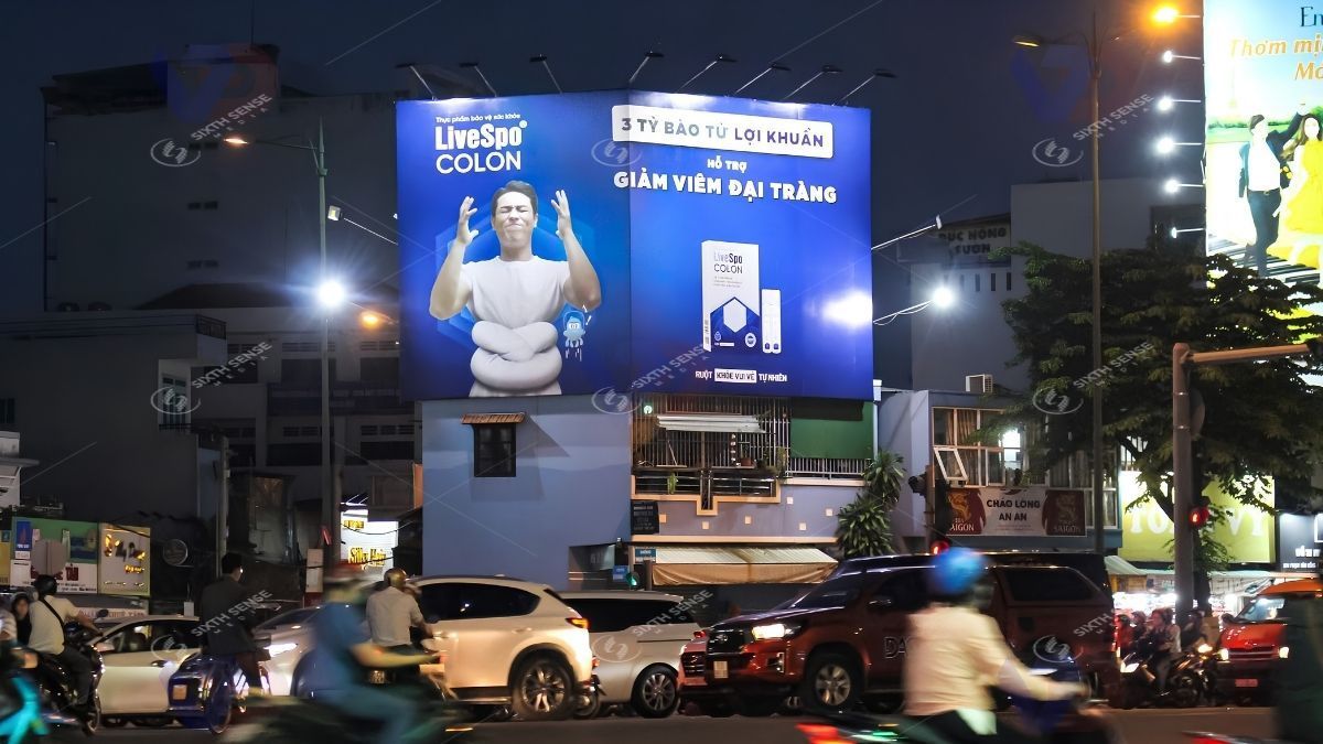 Màn hình LED cho phép doanh nghiệp phát luân phiên nhiều TVC, giúp đa dạng hóa nội dung quảng cáo màn hình LED ngoài trời trên cùng một vị trí