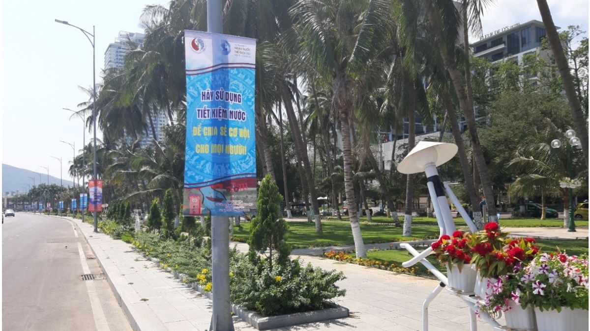 Phướn Quảng Cáo Là Gì? 6 Cách Treo Banner, Phướn, Băng Rôn Hiệu Quả 23 Sixth Sense Media cung cấp giải pháp treo banner, phướn, băng rôn quảng cáo trọn gói cho doanh nghiệp