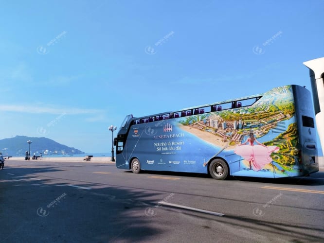 Roadshow xe bus 2 tầng ấn tượng và thu hút